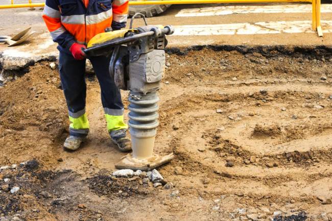 Chống lún bể bơi: Các biện pháp và quy trình thi công chuẩn kỹ thuật